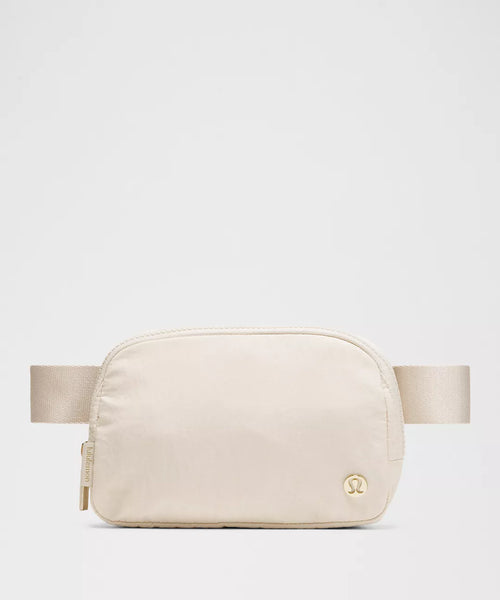 Lululemon Everywhere Belt Bag