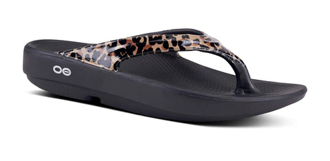 OOFOS OOlala Limited Edition Leopard